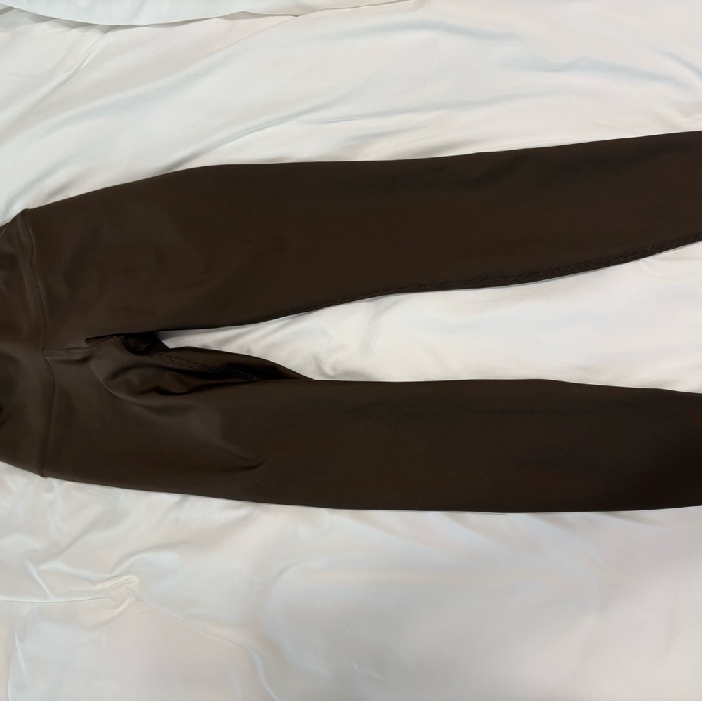 Women’s Alo Leggings